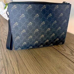 Gucci Supreme Portfolio